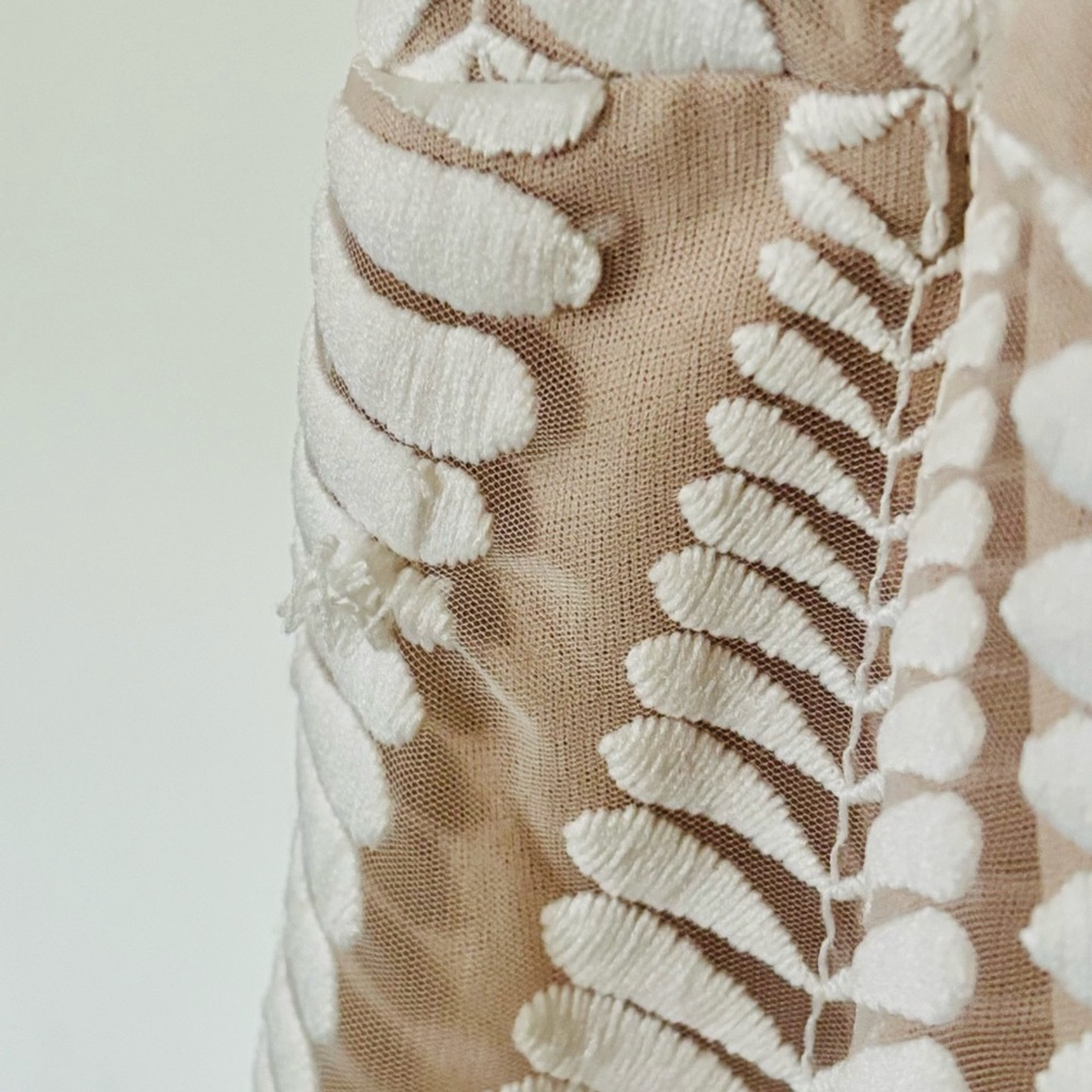 Guess Sz 14 Cream and White Embroidered Mesh Cutout Backless MIDI Dress w Slit - Picture 14 of 16